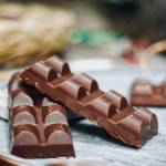 Tablette de chocolat noir fantaisie